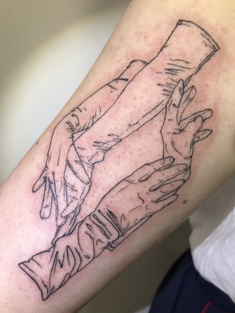 swordfish2spike's tweet photo. Offrez moi votre peau 😔 
Rt appréciés par la jeune tatoueuse que je suis ✨ https://t.co/LErB8J9pMd
