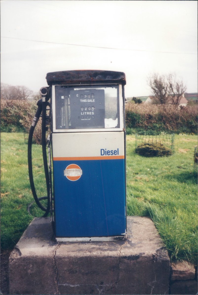 Day 157 of  #petrolstationsBWOC / ex-Gulf, Little Torrington, Devon 1999  https://www.flickr.com/photos/danlockton/16069077868/  https://www.flickr.com/photos/danlockton/16071097689/A windy hilltop above the River Torridge. Gulf Oil GB was sold to Shell in 1998 and here BWOC—Bob Wayne's Oil Co of Weston-super-Mare—had become the supplier