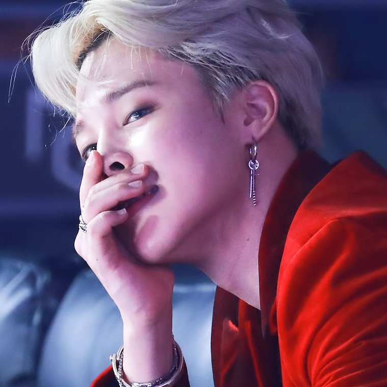  #jimin's piercing stare: a  thread   @BTS_twt