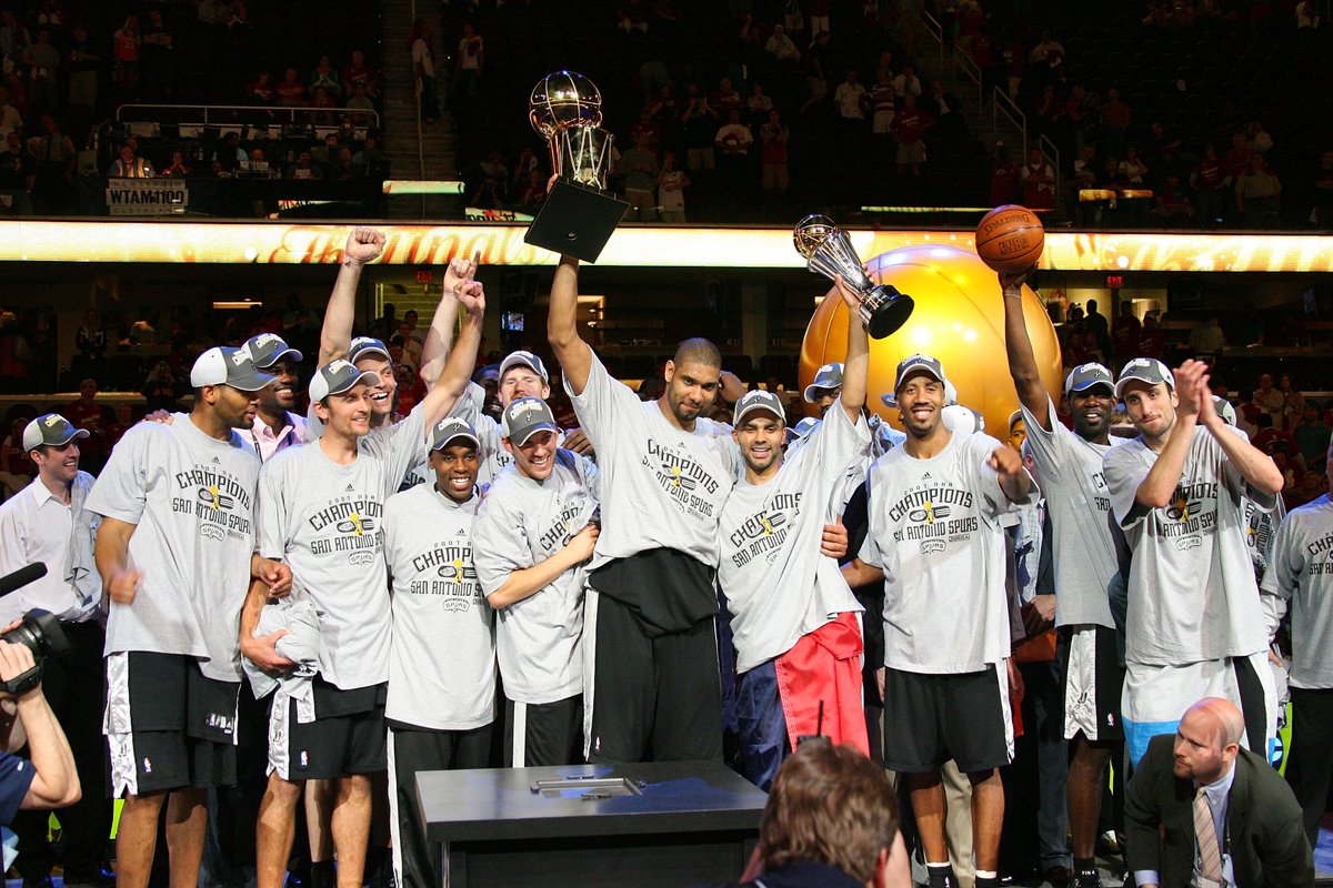 ThrowbackHoops on X: 2007 Cavaliers NBA Finals Roster #NBAPlayoffs   / X
