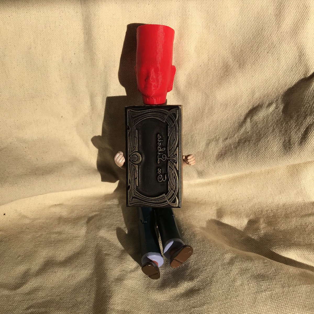 icateens's tweet image. Staying Creative. Make an object seem like it has human parts. Snap a photo. Tag us. Inspiration pictured second: Laurie Simmons, Walking Camera (Jimmy the Camera / Gift to Jimmy from Laurie), 1987.