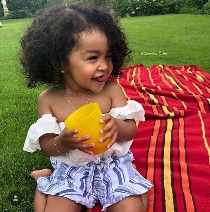 ex_fathers's tweet photo. #UmjoloIsFunWhen you both agree on whose buying groceries next month https://t.co/VVKlZhgWpG