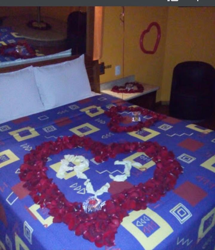 SwDesden's tweet photo. No falten el mejor lugar de todo tlaxcala  $400 x 8 hrs esta de lujo https://t.co/b5dqObpKiI