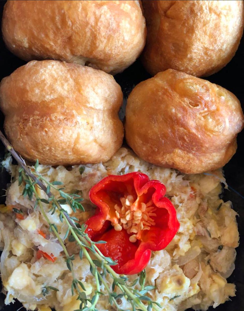 HNonis89's tweet photo. Less then 48 hrs to get your orders in for this saturday! HURRY! @auntiegeesjamaican follow and like us on Instagram too 🤗 #foodforthought #jamaicanfood #carribeanfood #yummy #yummyfood #getinmybelly #GTA #toronto #torontofood #food #foodlove #foodoftoronto #foodforthought https://t.co/zOkKhxZY37