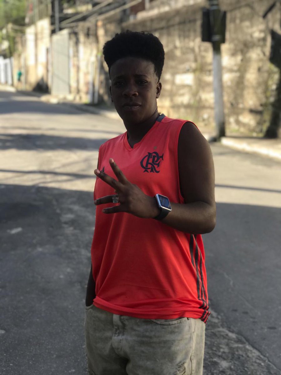 FAROLHO_00's tweet photo. Diferente daqueles que já se passaram na sua vida 🕺 https://t.co/B5SgDdsjLZ
