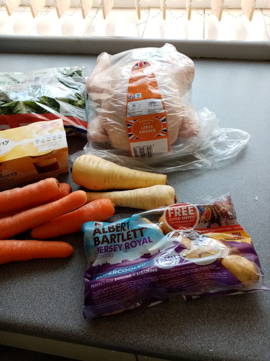 PontsticillCG's tweet photo. (2/2) And another weekly care package to members of our community. Only made possible by a grant from the Voluntary Services Emergency Fund administrated by @VAMTtweets . Also thanks to Dowlais Action Gp and K &amp; J McCarthy for additional items #partnerships #community https://t.co/txAIslkOR4