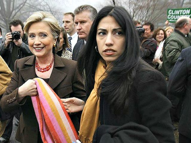 Beard_Club's tweet photo. New, lying book on Epstein ("A Convenient Death: The Mysterious Demise of Jeffrey Epstein') appears to present a #GayBillClinton (Hillary/Streisand/Lewinsky, etc #Merkin) #MutualBearding w #Celesb pedo procuress Ghislaine Maxwell https://t.co/39QFLq2LCx #AnotherPedoCoverUp https://t.co/hrVwyrHWYH