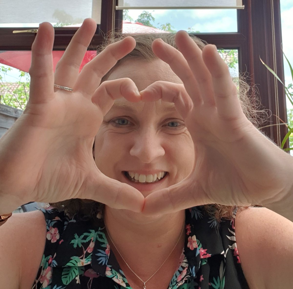 JoMcclaren's tweet photo. Evening @MK_Hour I'm here!
@JoMcclaren I work at Fossil Group as a HR Coordinator currently furloughed. However I run a Twitter page to spread joy, kindness and info about all things MK as a sideline. Particulary love supporting local charities. #miltonkeynes #lovemk #mkhour https://t.co/CDR2IWA2ZG