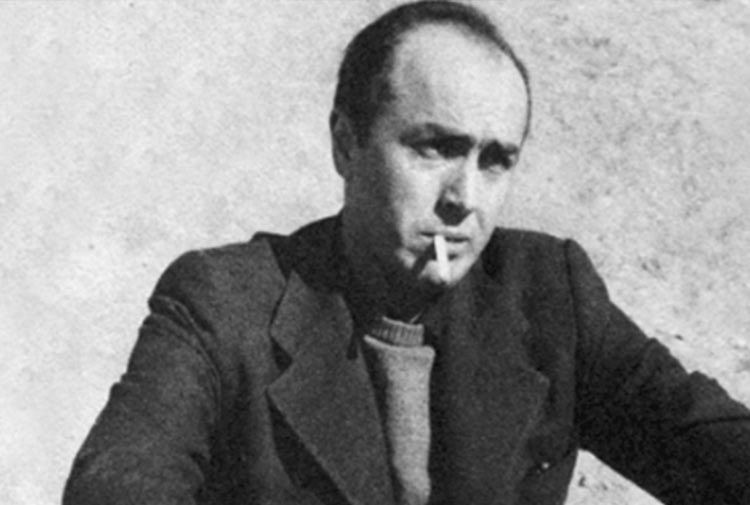 Çünkü sevdikçe beni sen kendini tanıdın. 

#EdipCansever