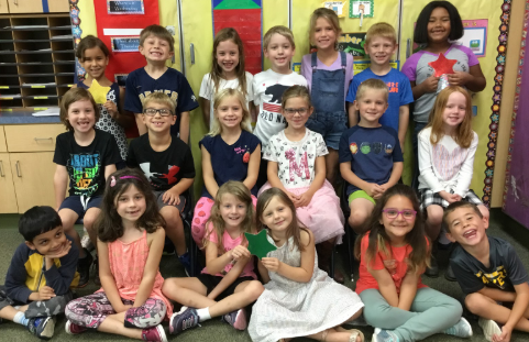 OrchardLaneSDNB's tweet photo. Today we celebrate our STAR first graders! #OLstars @SDNBSchools https://t.co/ntIHDjfWlr