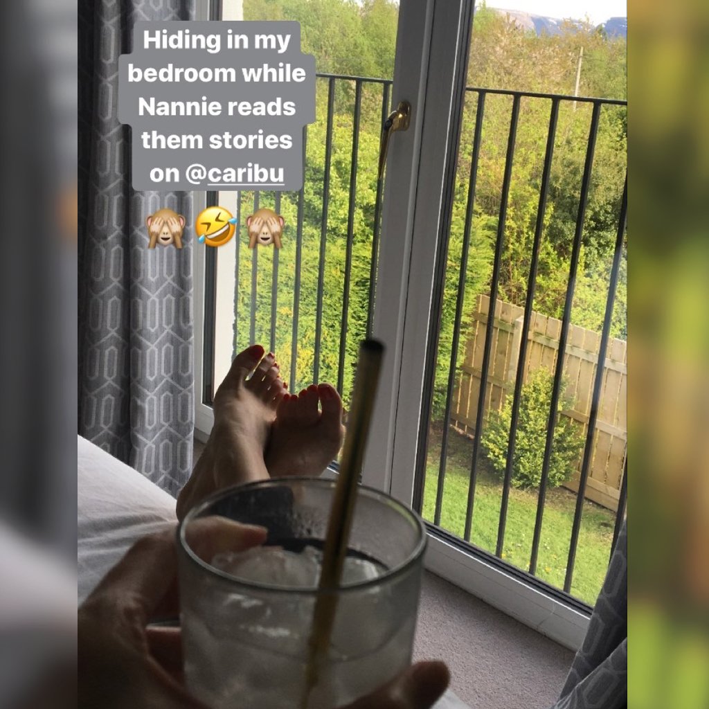 caribu's tweet photo. Looks like a well deserved #CaribuBreak, if you ask us! 😆👍🏼Thanks for sharing, Laura! Who else needs to recruit the grandparents to do regular Caribu video-calls with the kids in order to get a bit of down time? Download the #CaribuApp for FREE today! https://t.co/iZ49cMXVHP https://t.co/qY6wW1LEiA