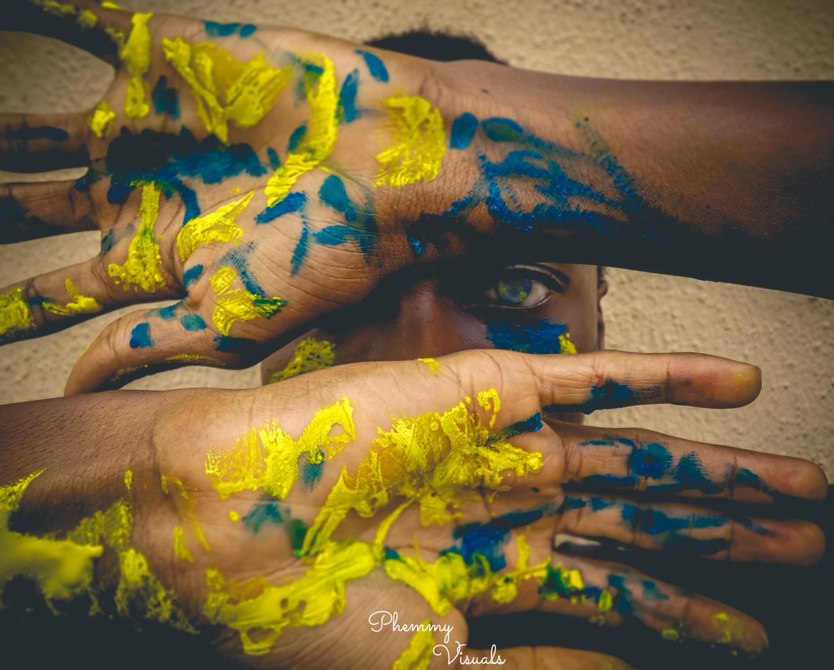 phemmy____'s tweet photo. I take self portraits and create when bored📸 comment your favourite 1,2,3,4
Please retweet and like help me go viral 🤪 https://t.co/FfsYNWIGh4