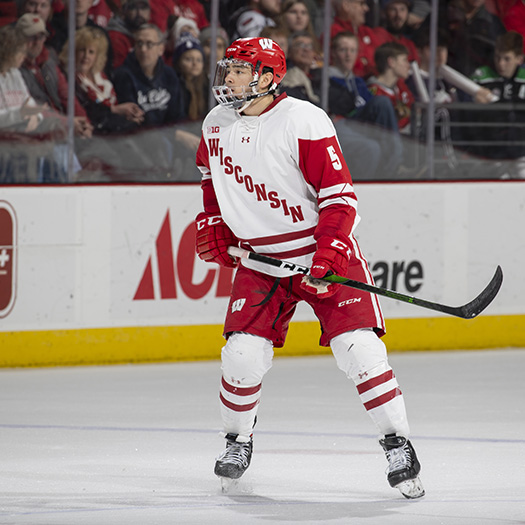 BadgerMHockey's tweet photo. Some history made today with captains named for 2020-21
@t_emberson
@Tbakes9
@InamotoTyler
@icebyce17
📰 https://t.co/qeGBLykBAf https://t.co/RhuTO1qeTT