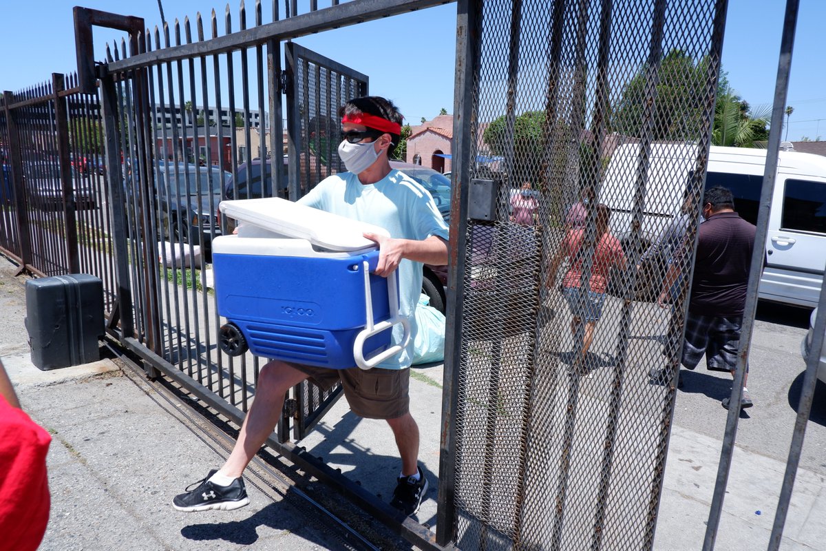 A solidarity contractor reinstalled her toilet. Since her roommate took the stove and fridge when they moved out, she isn't able to cook or keep much food with her in her home. In response, a constant flood of supporters arrived with food and water.7/11