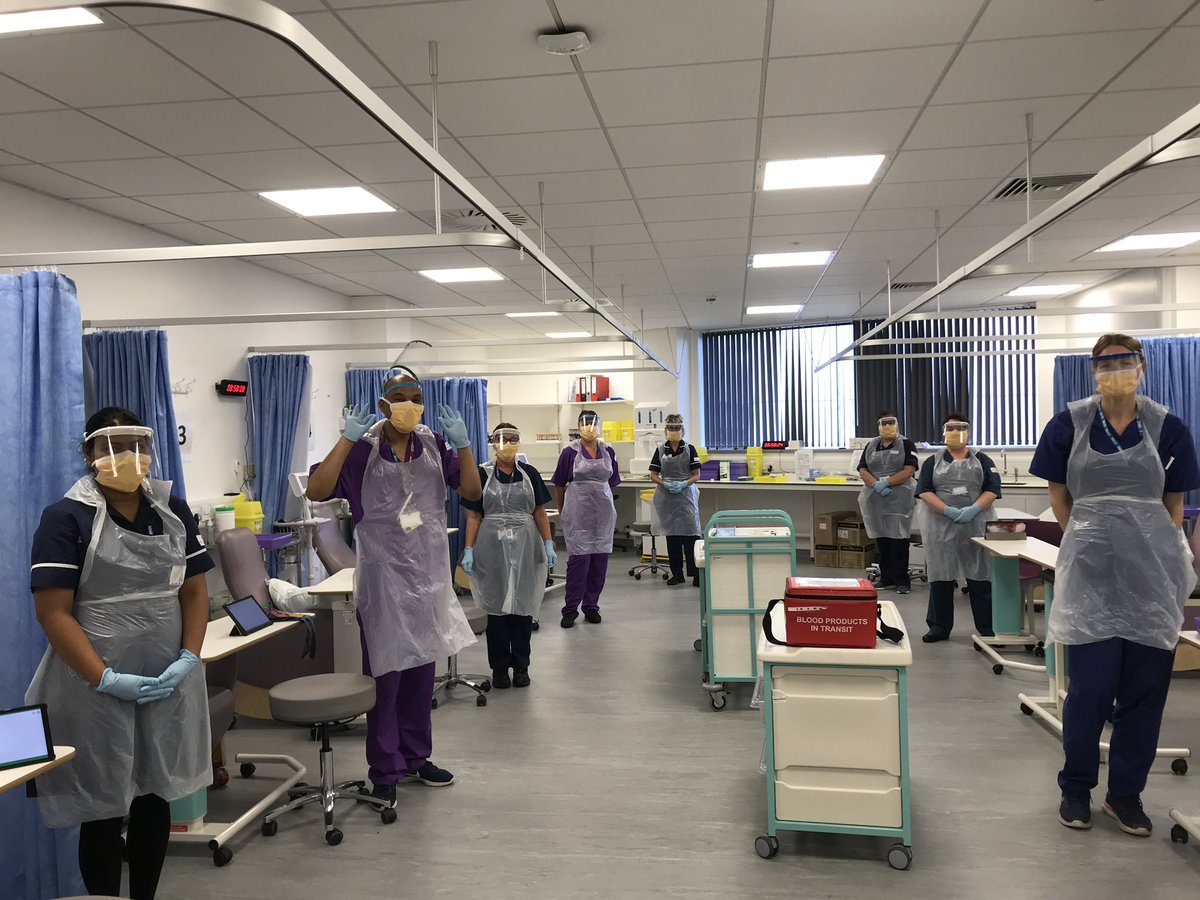 suerigby70's tweet photo. I had the pleasure of working with some of my team today on the oxford vaccine study. This isn’t something we get to do often but thanks to this study we can. Super proud of the team of nurses working the study, especially the few members of my team. @NIHRCRN_nwcoast #imattheback https://t.co/IbbmYD8cOX