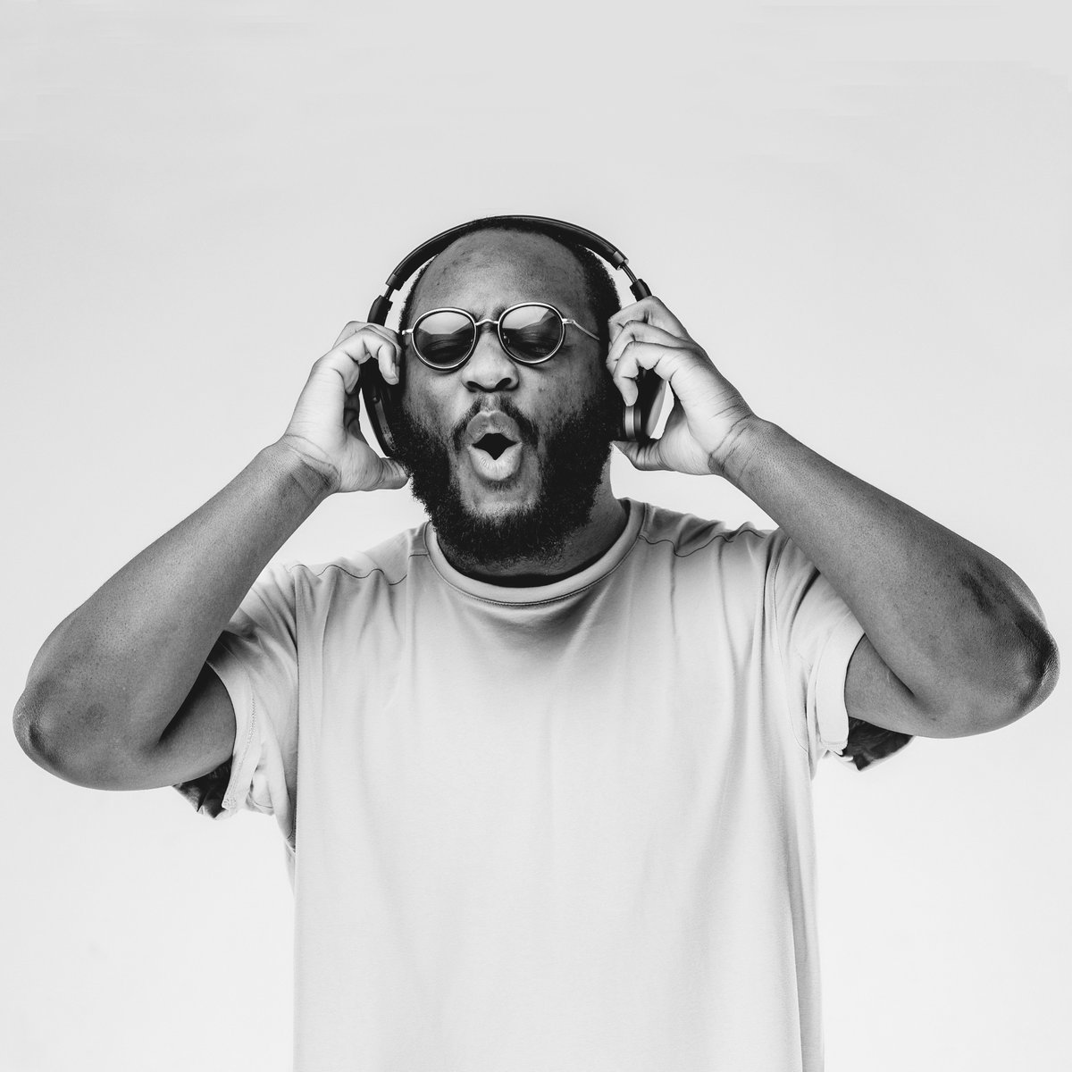 MusicfoxInc's tweet photo. Meet Fan.Booster, our turnkey solution to transform passive listeners into loyal followers. https://t.co/1ljuloqzxD https://t.co/rATCxW5Bdp