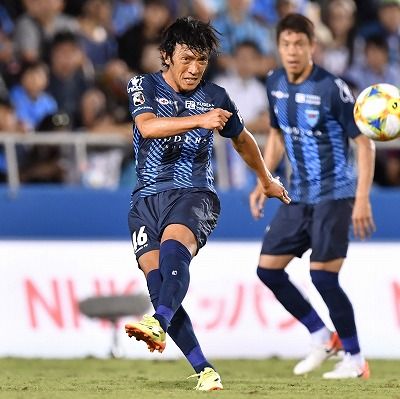 サッカーダイジェスト ｊリーグ Fkのタイミングが独特 ドリブルもパスも上手い 歴代 Jベスト11 で多くの票を集めた中村俊輔は サッカーをするために生まれてきた人 T Co Xljrrk745j Jリーグ ベストイレブン レフティ
