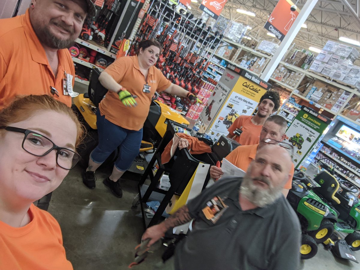 Samantha Holder tweet media