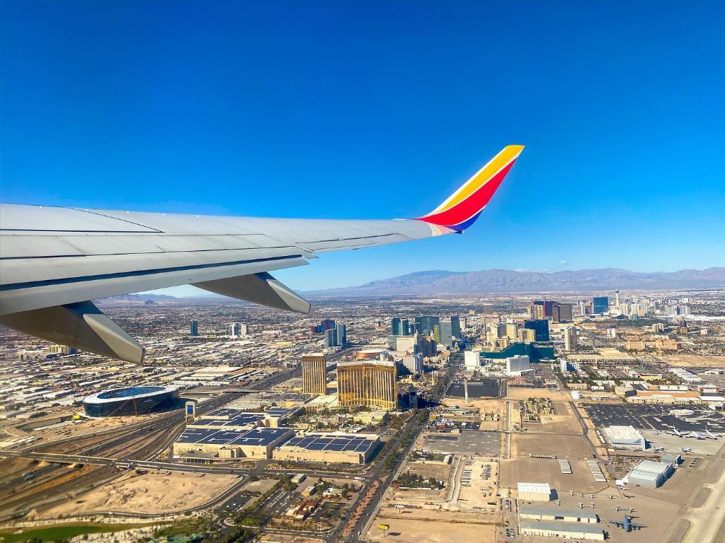 SouthwestAir's tweet photo. The best winglet views are on a flight to: ________. 

#WingletWednesday pic from LAS by Jake G. https://t.co/NFtmT3S9EQ