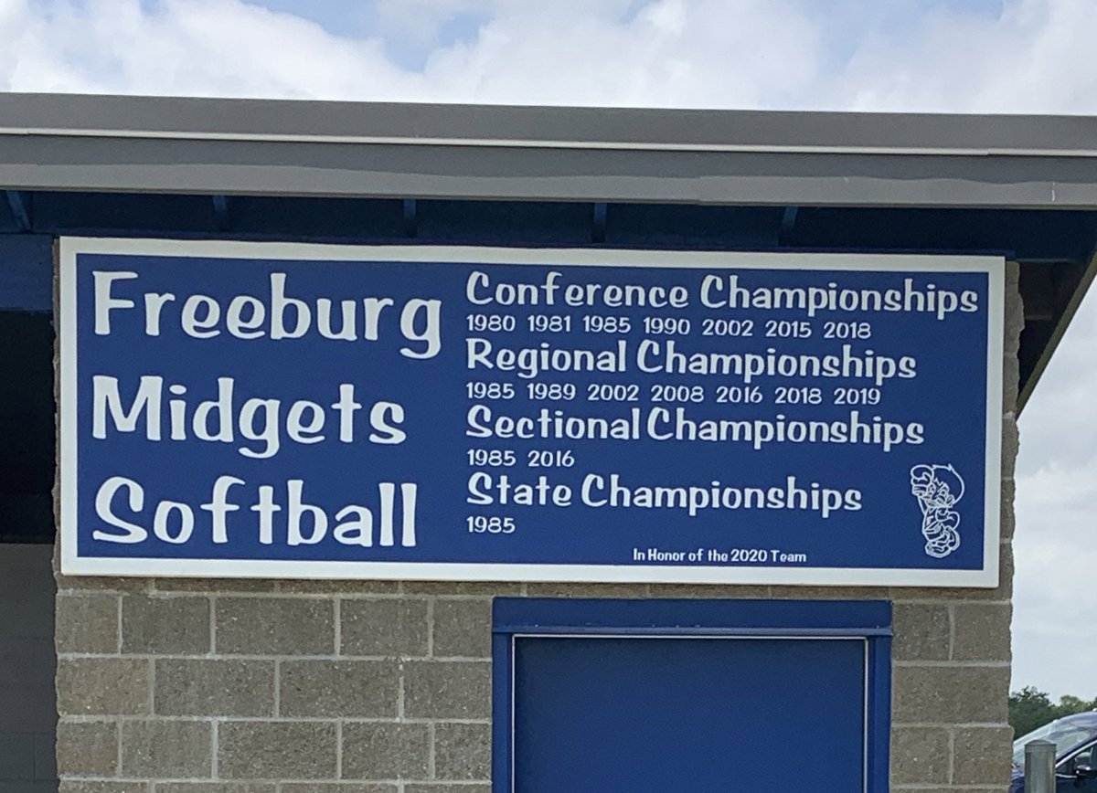 BurgSoftball tweet picture