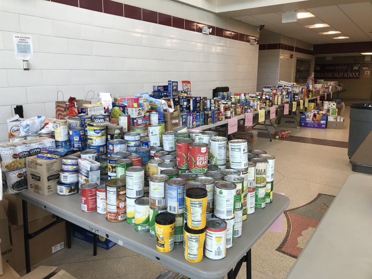 KP_Teachers's tweet photo. Great turnout today at the food drive. Thank you for your support. https://t.co/bJEJh6WbS1