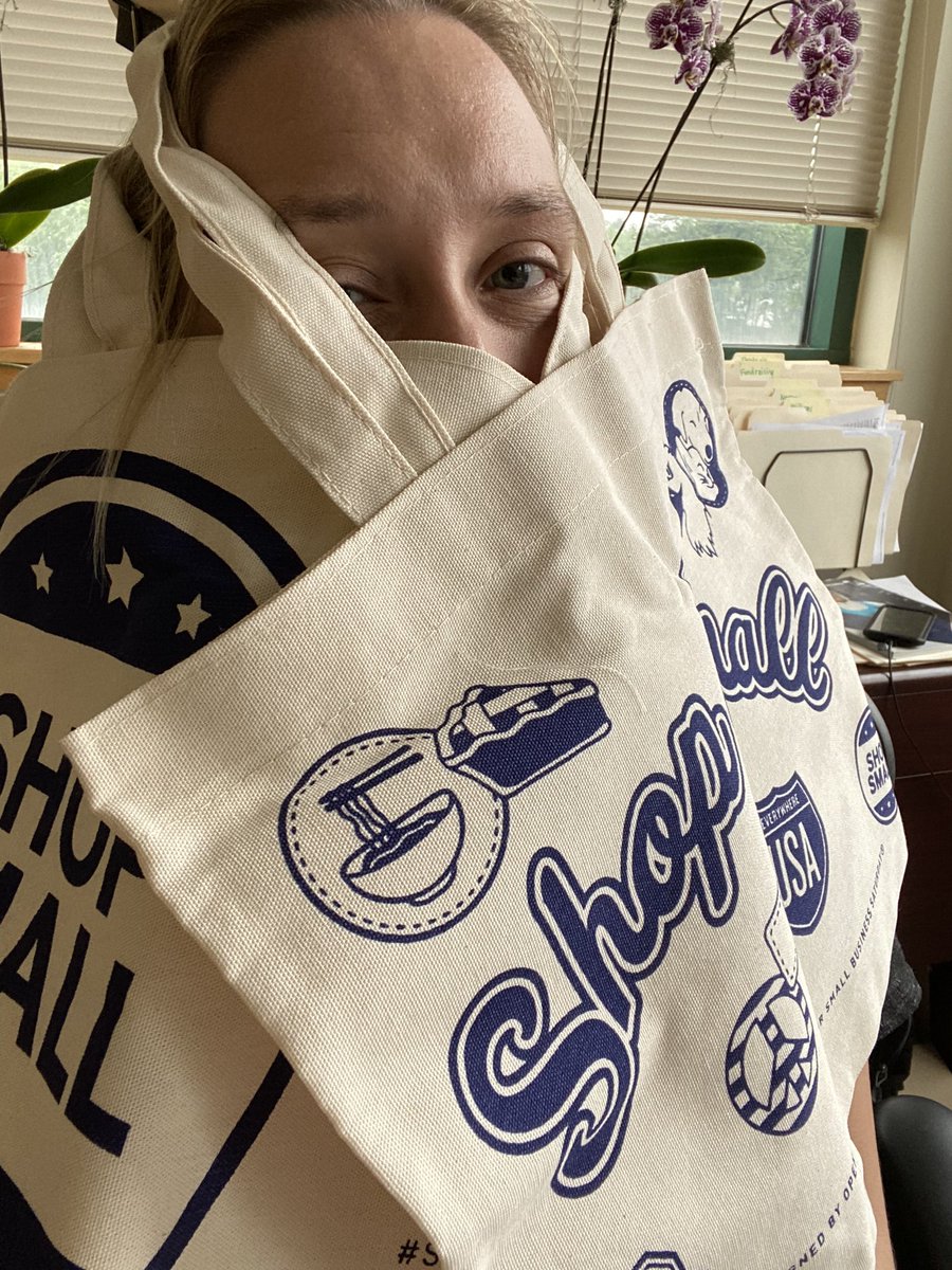 alyssabyrdnc's tweet photo. Perhaps I should invest in some recording equipment, but this look (in a successful effort to improve sound quality!) is kind of on point. #shoplocal #localstimulus #shopsmall https://t.co/ZkhlceubxG