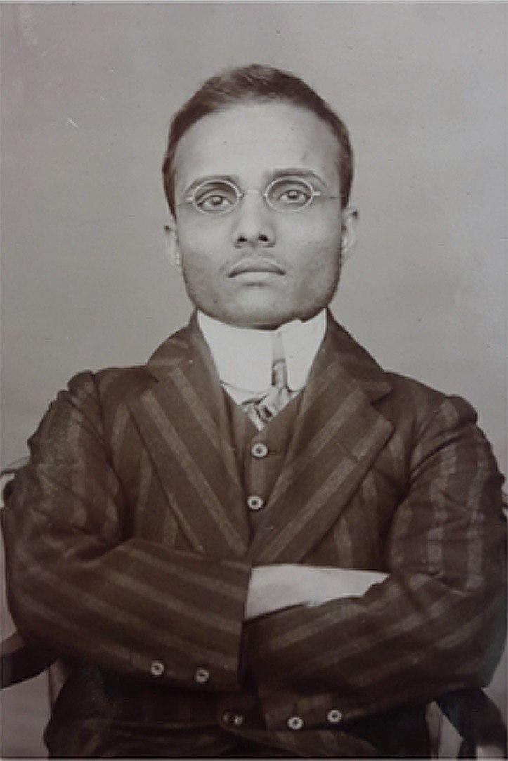 48. By now India House was shut down and Vinayak was a high profile target for the Empire. On 13th Mar 1910, he was arrested in London on charges made on him after he had left India. They wanted him to be extradited and tried in Indian courts as it was easier to manipulate them.