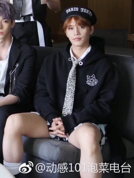 moon taeil in shorts ; a thread