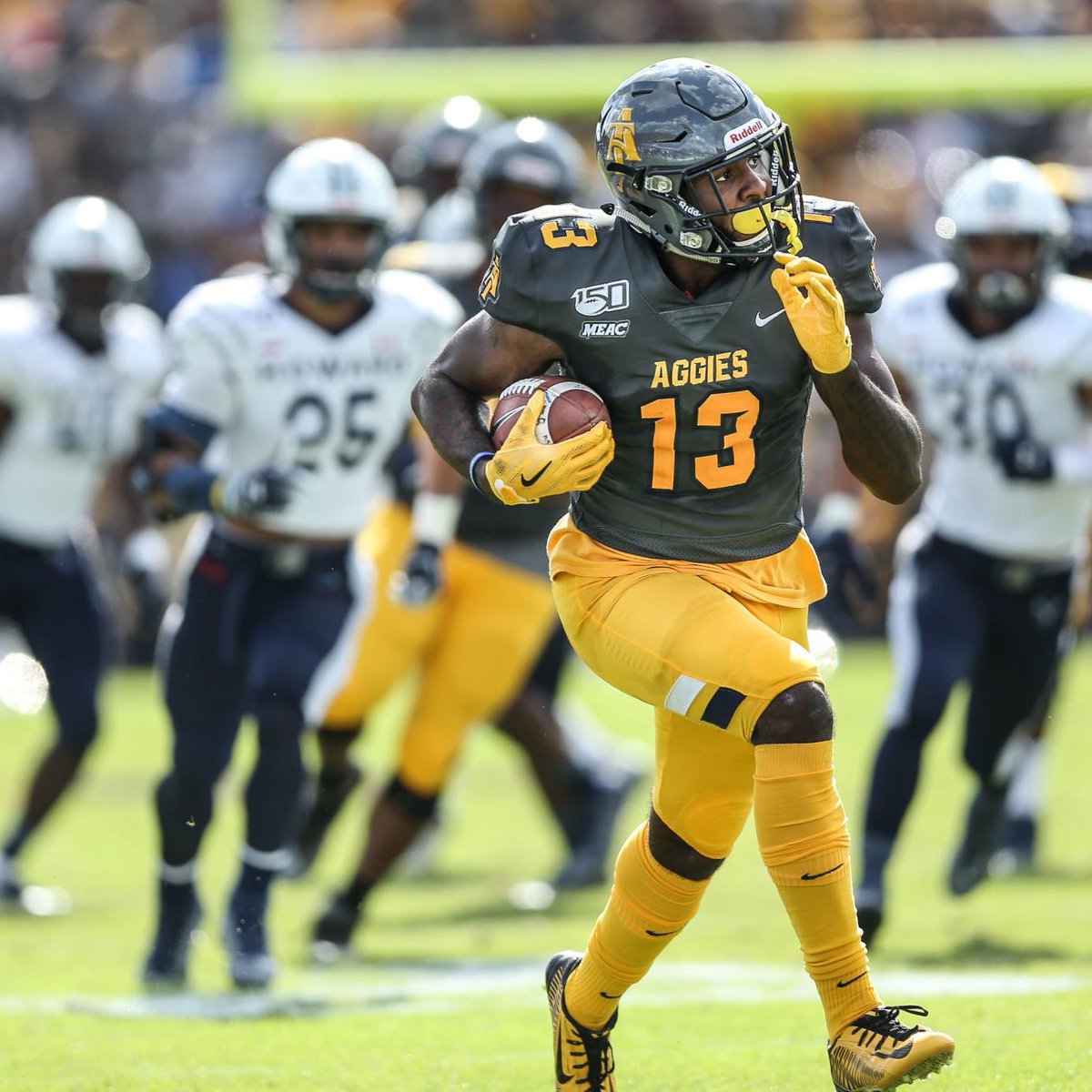 KemariCopeland's tweet photo. #AGTG Blessed to receive my 1st D1 HBCU offer from North Carolina A&amp;T @CoachJones56 @cchdewitt @Recruit757 @hatfieldsports @Rivalsfbcamps @BrianDohn247 https://t.co/vm9SlzDr4t