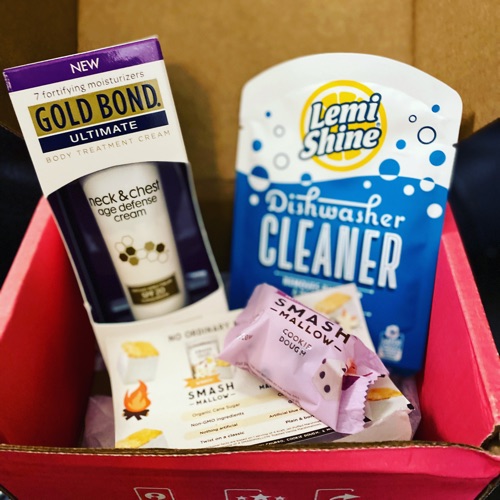 KickinItwKelso's tweet image. A few fun products to try! Thank you @Influenster for my free samples !  @Snackapade @Lemishine #SpringForwardVoxBox #complimentary