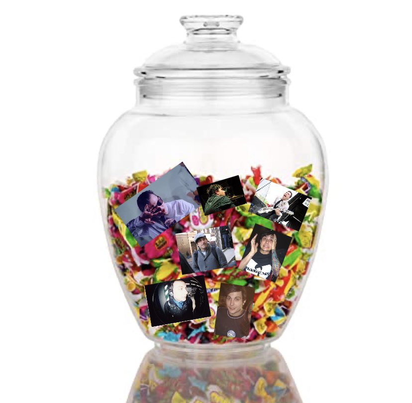 and to end this thread on a sweet note - as any good warden should, I have a candy jar except the candy is random pictures of frank and you can have one every time you visit!  @sharpesthings
