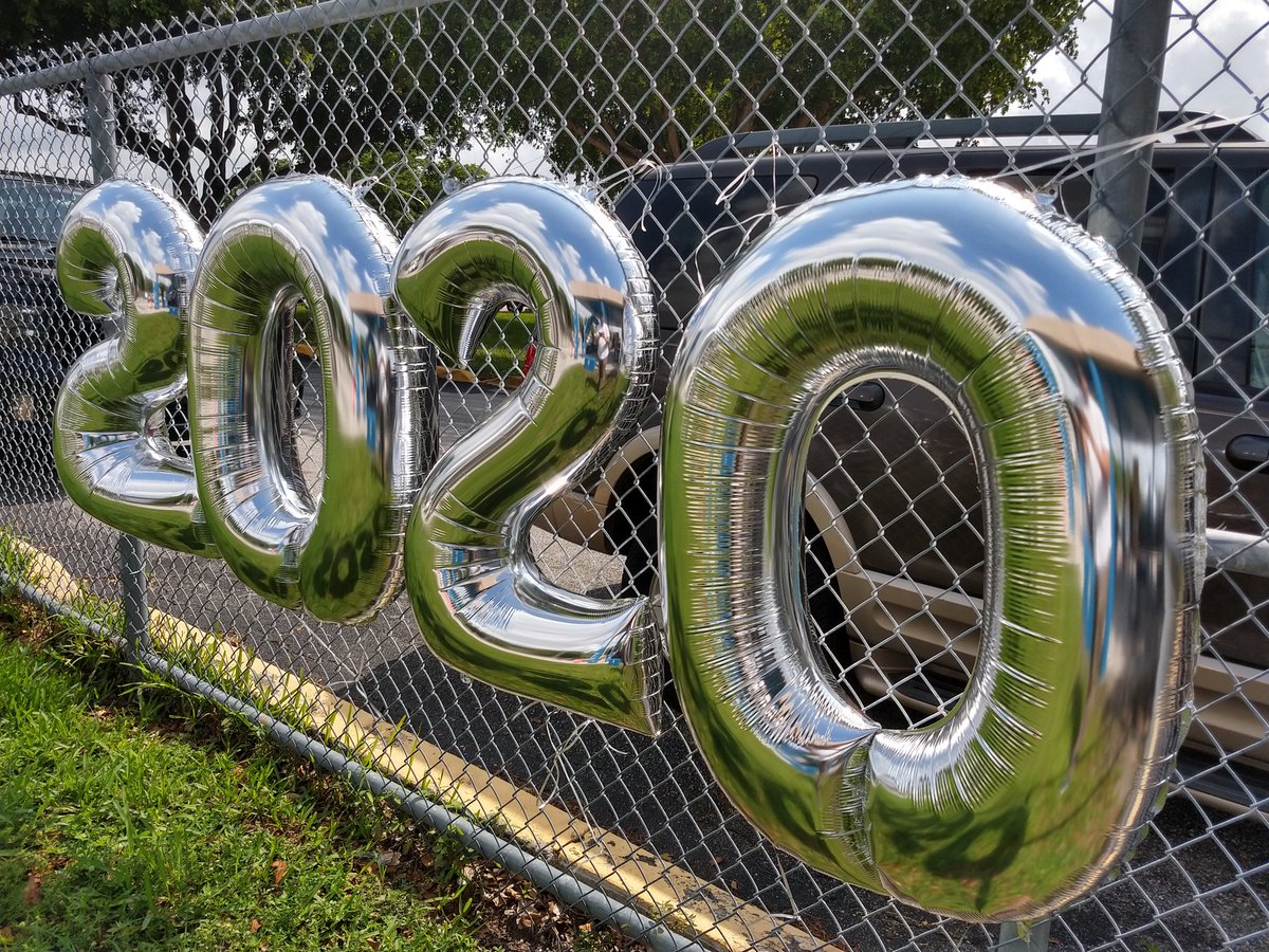 evmartimast's tweet photo. All the elements of a swank Senior send off are in place @josemartimast @jmma2020 #mast1920 https://t.co/JdSAvKLytk