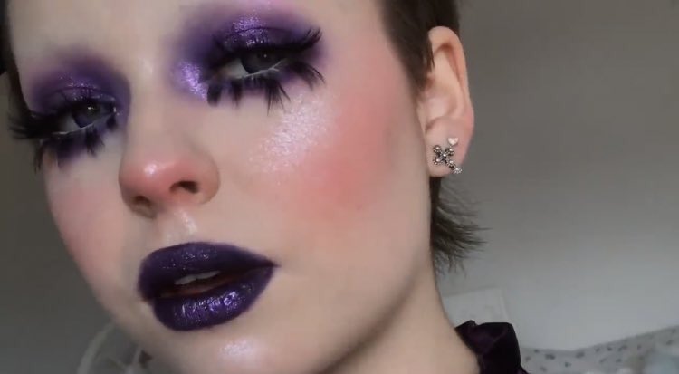 Purplefriday 🥨🧀 tweet media