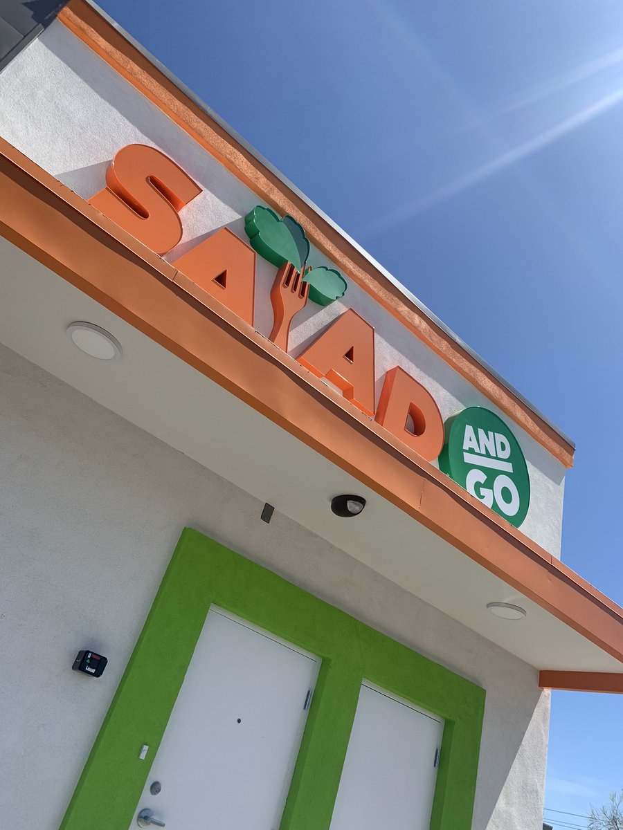 19NORTH_Phx's tweet photo. Who has stopped by the new @saladandgo at 19th Avenue and Northern? #EatLocal https://t.co/4BIyIFXTHQ