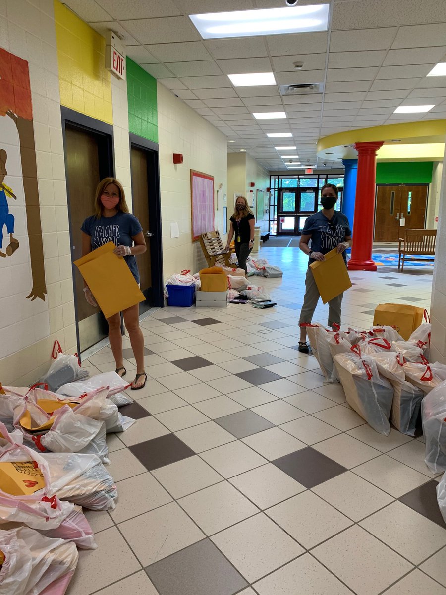 gregory_herbst's tweet photo. We had fun at Lincoln and Perkins today! We will be back at school tomorrow from 12:00pm until 7:00pm. Come see us if you did not get a chance to stop at our pick up time today. Remember to tweet out a picture of our students studying with their #ncsdlearns sticker in the shot !! https://t.co/v9KrGnlf4A