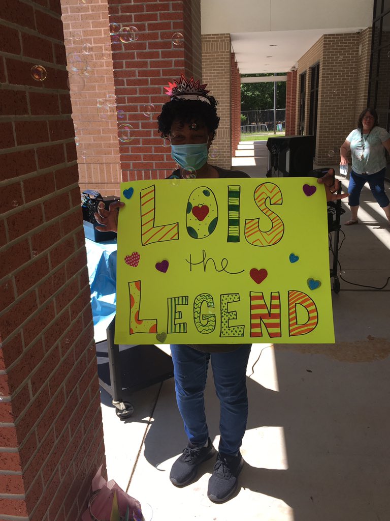 HaileyCISD's tweet photo. We celebrated a very special lady today. Ms. Lois is retiring this year and we are going to miss her SO much! #Loisthelegend #onceahaileycometalwaysahaileycomet https://t.co/sVWDbRqlMr