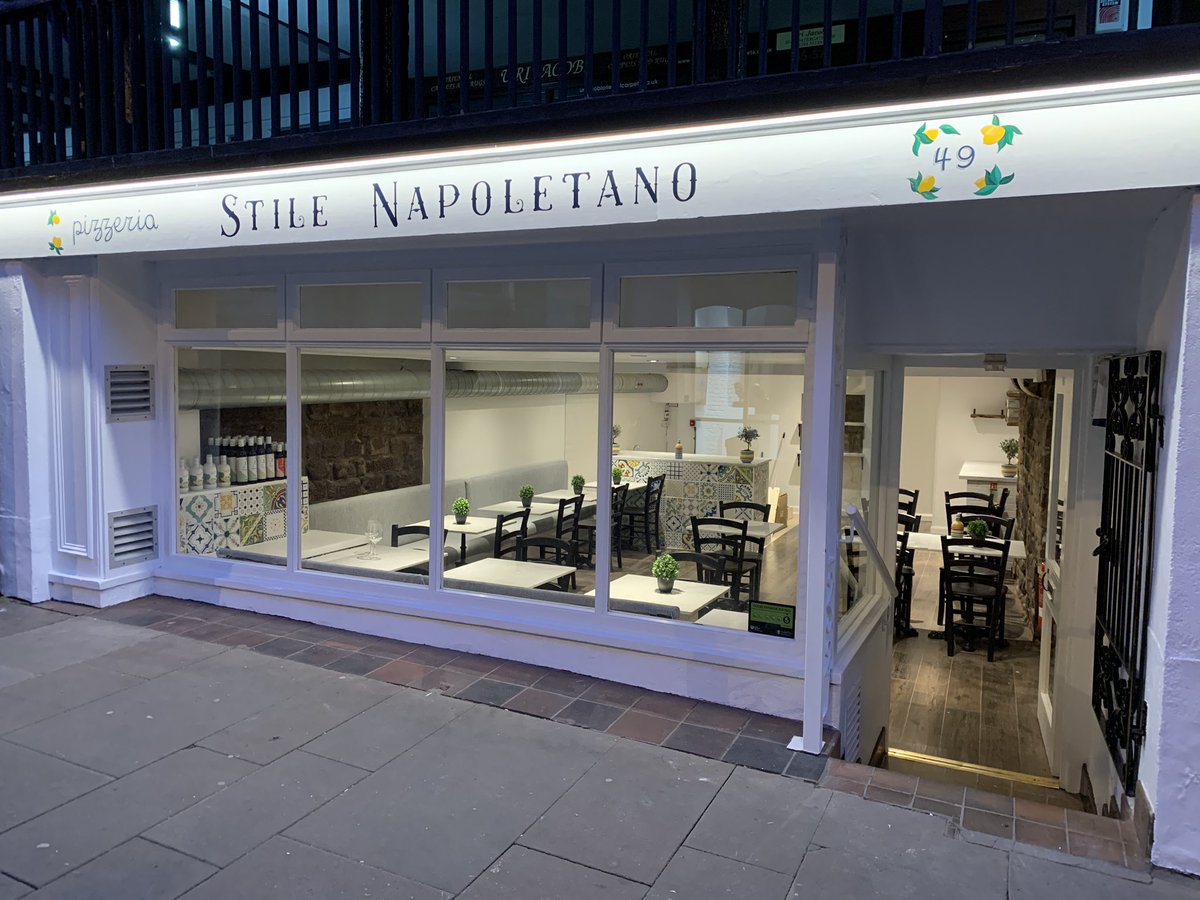 StileNapoletano's tweet image. Sign is ready , coming soon in 49 Watergate street ❤️