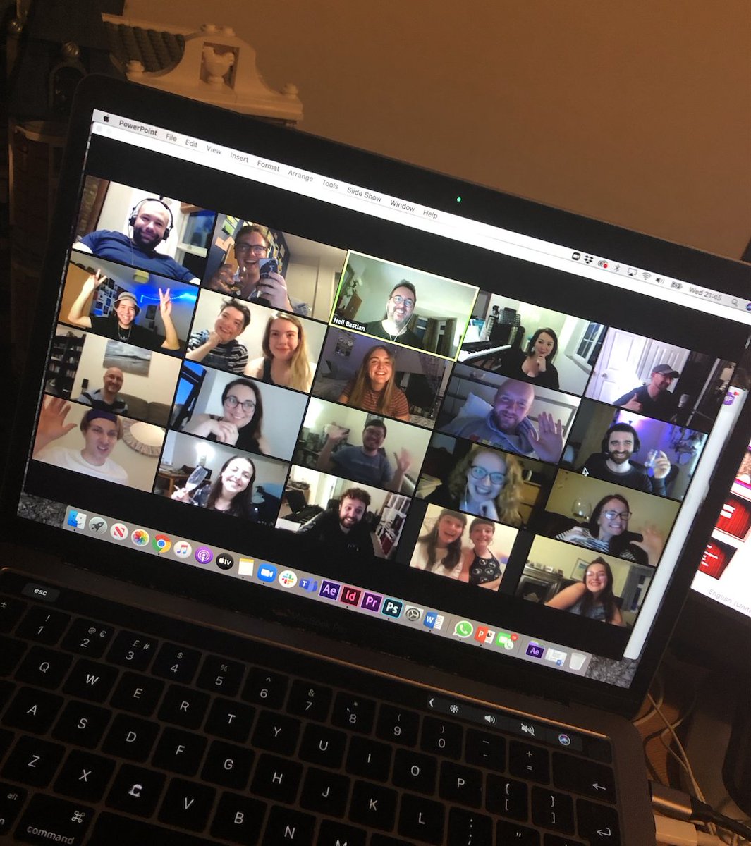 mgmpowell's tweet photo. It's been a bit of a meh day. But hosting a crazy quiz &amp; spending time with these wonderful people was perfection. 

Picture #1 is everyones response to "recreate a musical in three minutes"
Picture #2 is a cheeky selfie

(Couldn't tag everyone due to limit- sorry!)
#TeamOnHope https://t.co/OOPxdq8psl