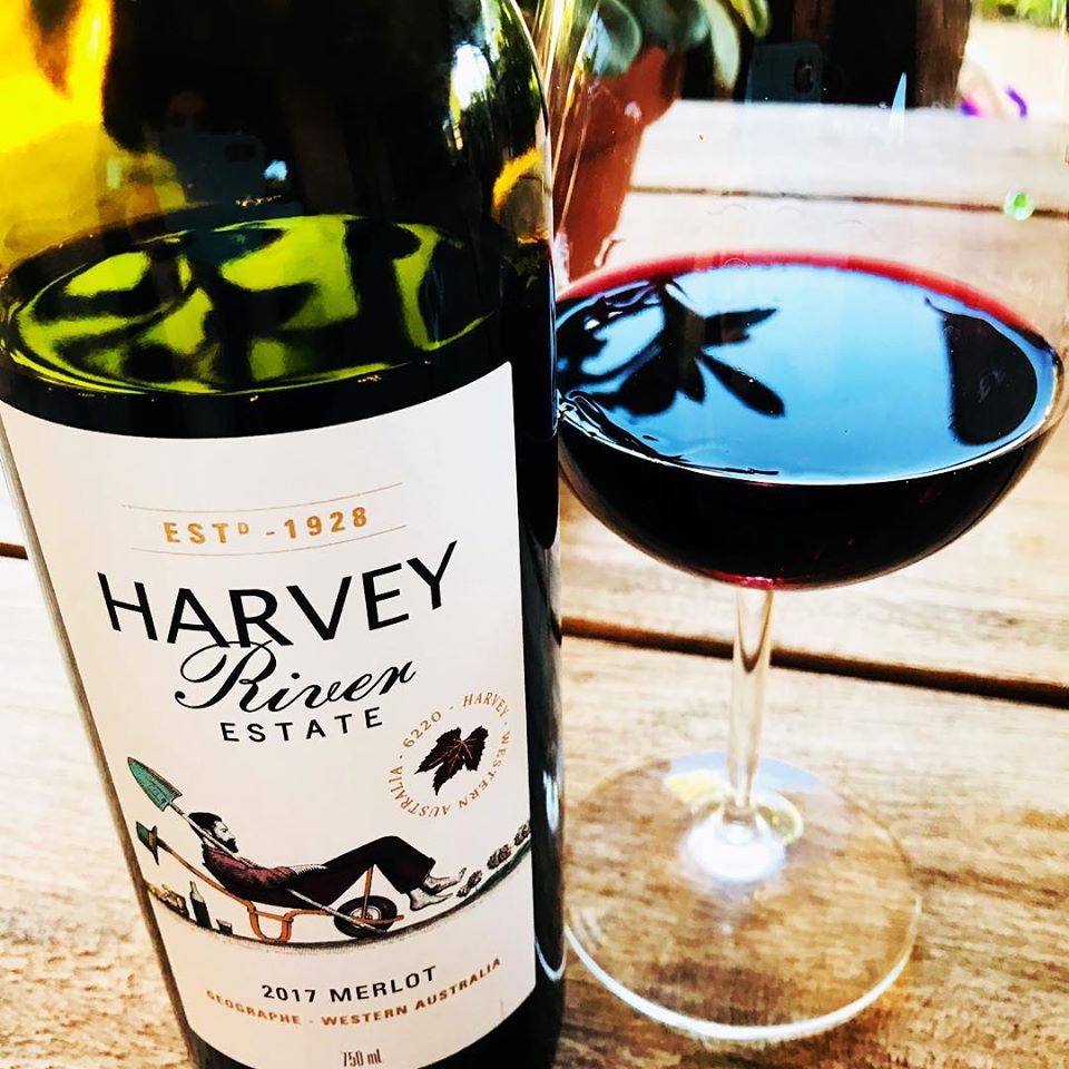 Harvey River WinesCanada (HarveyRiver) Twitter