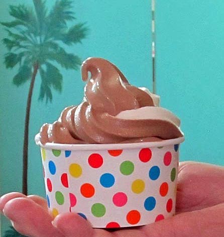 Menesweet's tweet photo. @Menesweet on Magnolia Blvd. reopens! We're back in business! So come in for a sweet treat or some of our delicious soft serve ice cream. You deserve a break. We're open until 7 pm. #burbank #icecream @MagParkBurbank https://t.co/MOIl09xZ6l