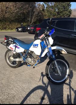 vicpdcanada's tweet photo. This Suzuki motorcycle, BC Plate: Y92517, was stolen overnight from the 1500-block of Pembroke St. If seen, call us at 250-995-7654, press #1. #yyj @kalinahunter https://t.co/AYoXqubQBr