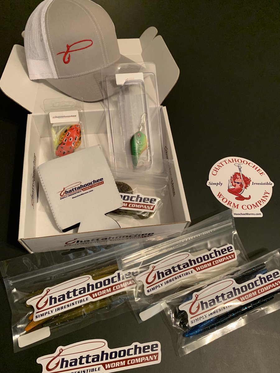 HoocheeWorms's tweet photo. 🔥🔥Father’s Day the HoocheeWorm way!🔥🔥 get’em before they’re gone! #hoocheeworms #simplyirresistible # ripalip #custombaits https://t.co/oz3ojN7J6i