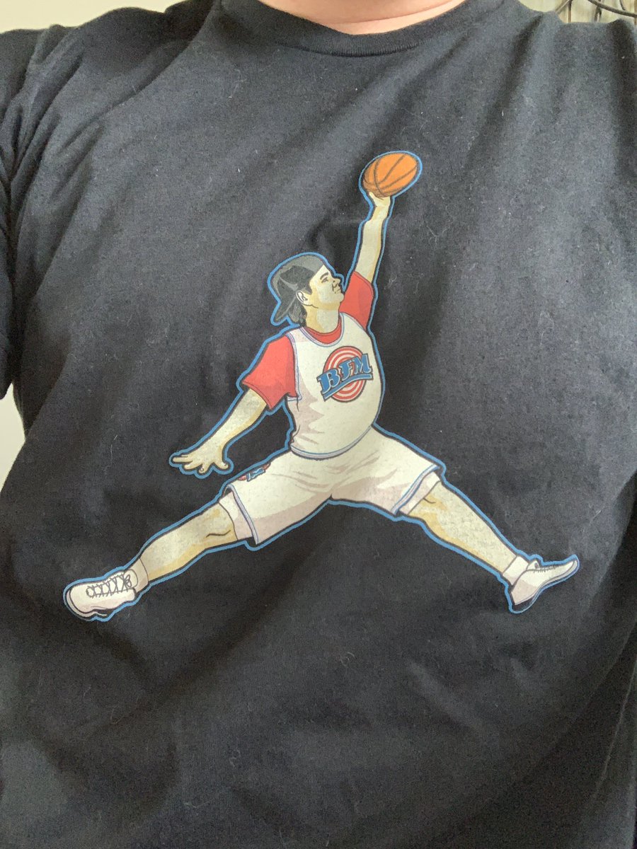 BuffOnTheBrain's tweet image. “Perhaps I could be of some assistance” @theCHIVE