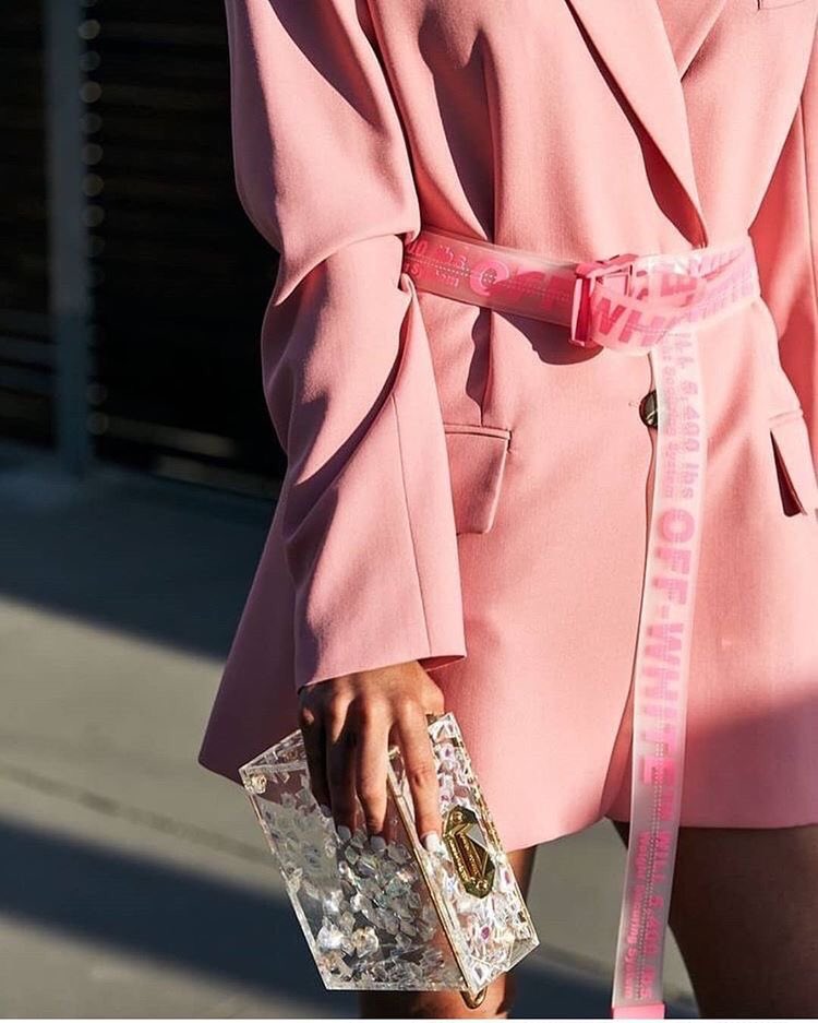 seokjin- femme milf lesbianwears well tailored suits, and never has bad makeup, very intimidating at first but will always check up on u and hold your hand, Definitely owns at least one chanel purse