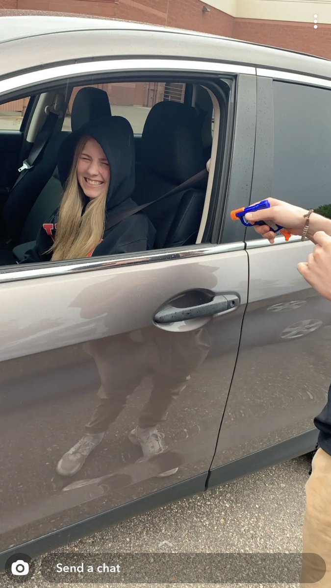 LCCrew6's tweet photo. @WoodburyNerf Looks like goons and back shots aren’t the only team getting easy kills😵🤷🏻‍♂️ https://t.co/1rA9EUQoKc