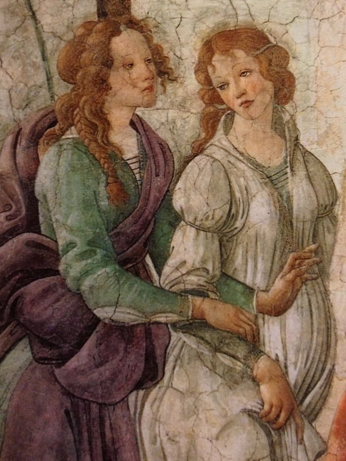 La restauratrice des fresques depuis 2000, Zsuzsanna Wierdl, pense que Botticelli est l'auteur des fresques. Selon elle, il existe une grande ressemblance entre la Tempérance et la Vénus des fresques de la Villa Tornabuoni Lemmi di Careggi...