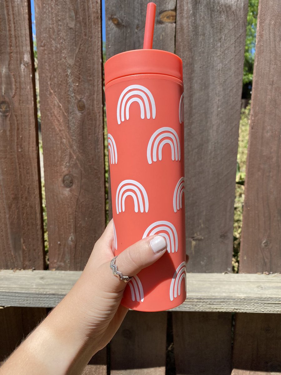 shellbeezee's tweet photo. finally opened my own little custom cup shop 🌟
https://t.co/aDZc6XgWa4 https://t.co/0pLGSR2n95