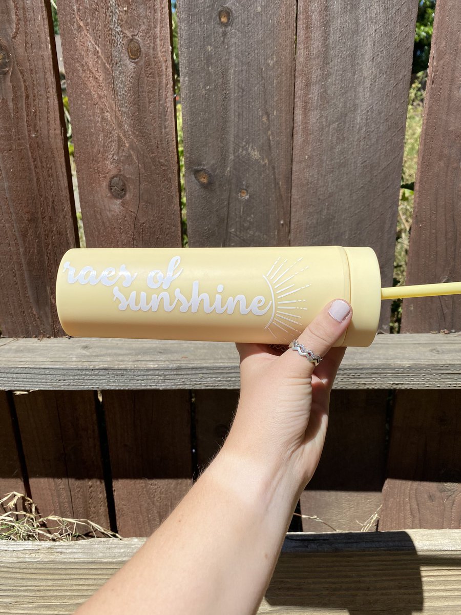 shellbeezee's tweet photo. finally opened my own little custom cup shop 🌟
https://t.co/aDZc6XgWa4 https://t.co/0pLGSR2n95