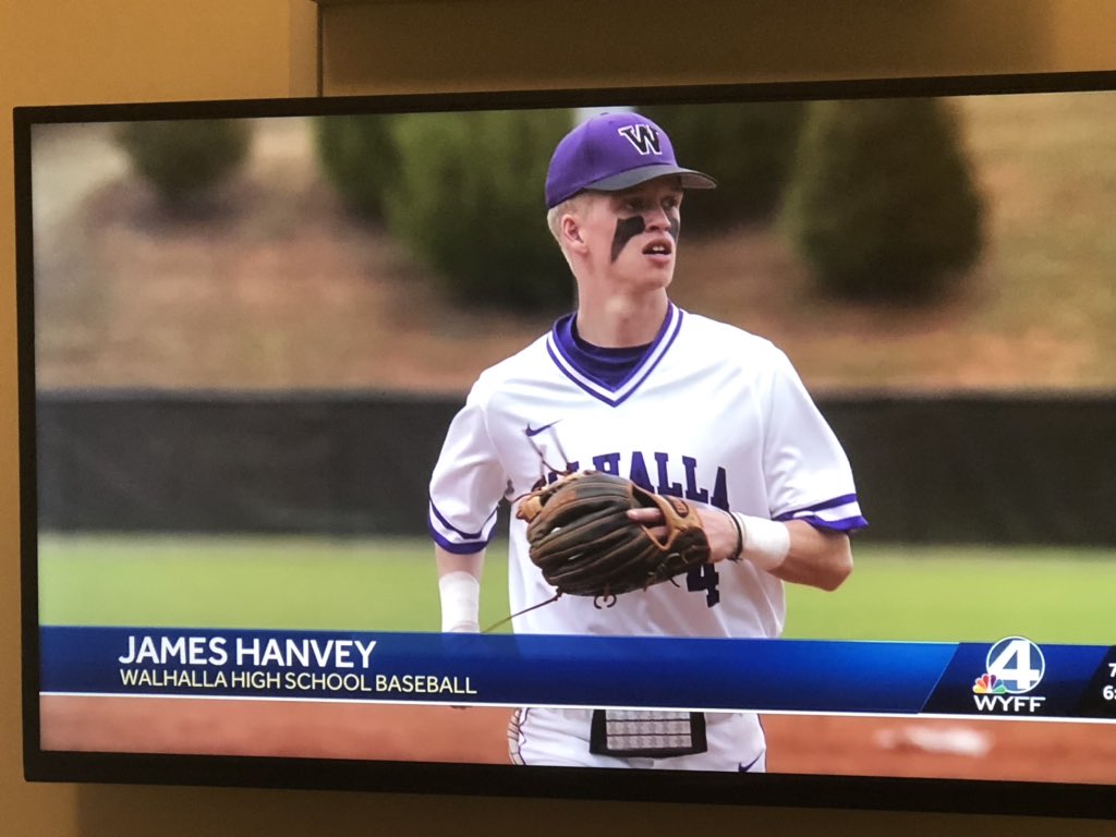 k9kayaks's tweet photo. Nice #shoutout to @jameshanvey4 ⚾️ #Razorbacks #RazorbacksBaseball ⚾️@WalhallaHS @razorbacks_athletics @wyffnews4 by @MarcWYFFNews4 https://t.co/IgEse4tR8d