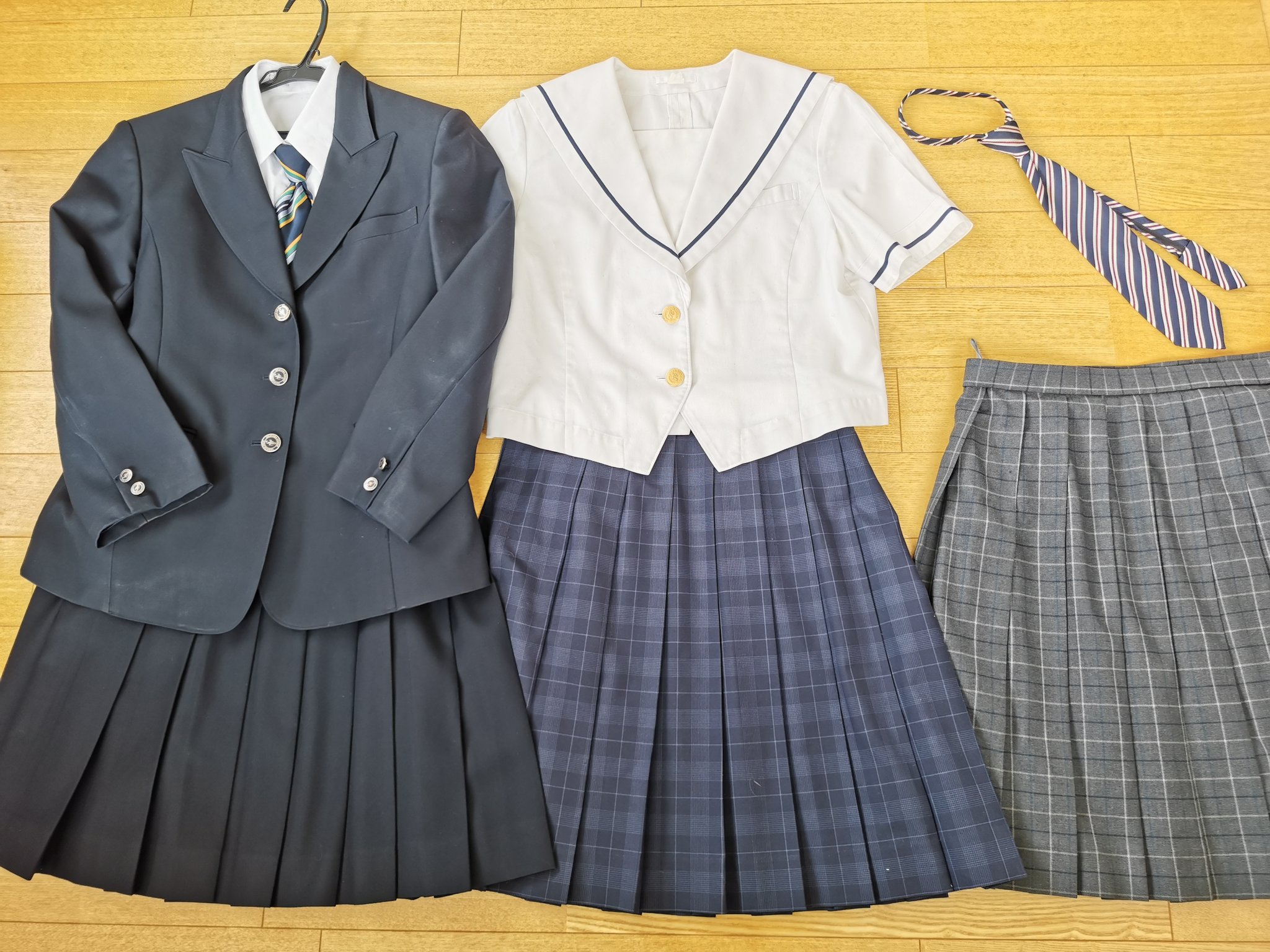 芳泉高校男子制服 着用期間全て一年間